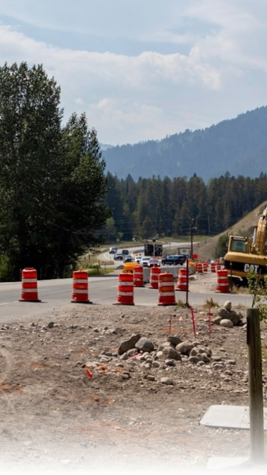 Crews are working on the underground storm drain on the north side of the road and have started the new Hungry Jack's approach. Concrete pours move east to west over the next couple of weeks, with sidewalk grading to follow.