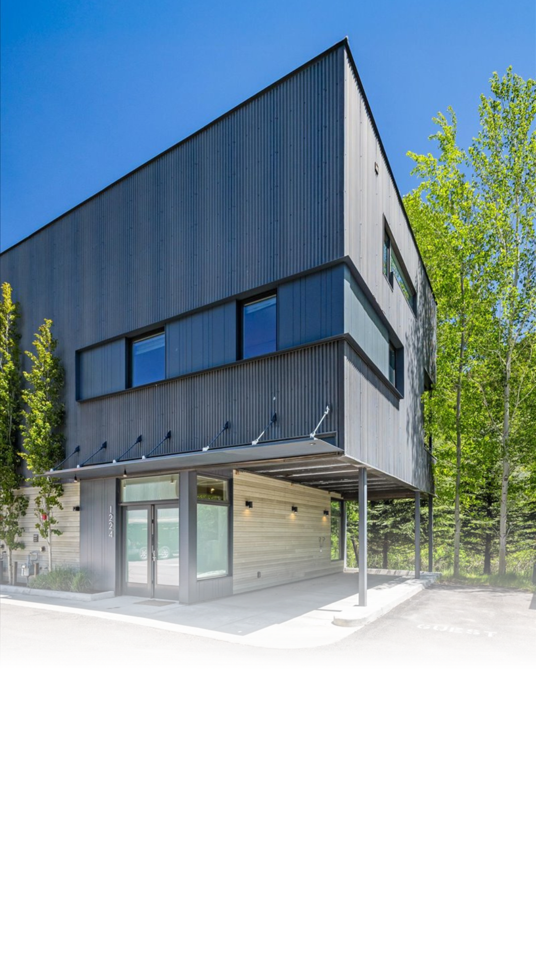 Live, work, and play in this mixed-use townhome situated along the banks of Flat Creek. Flexible zoning intended for simultaneous residential and commercial: $2.35M