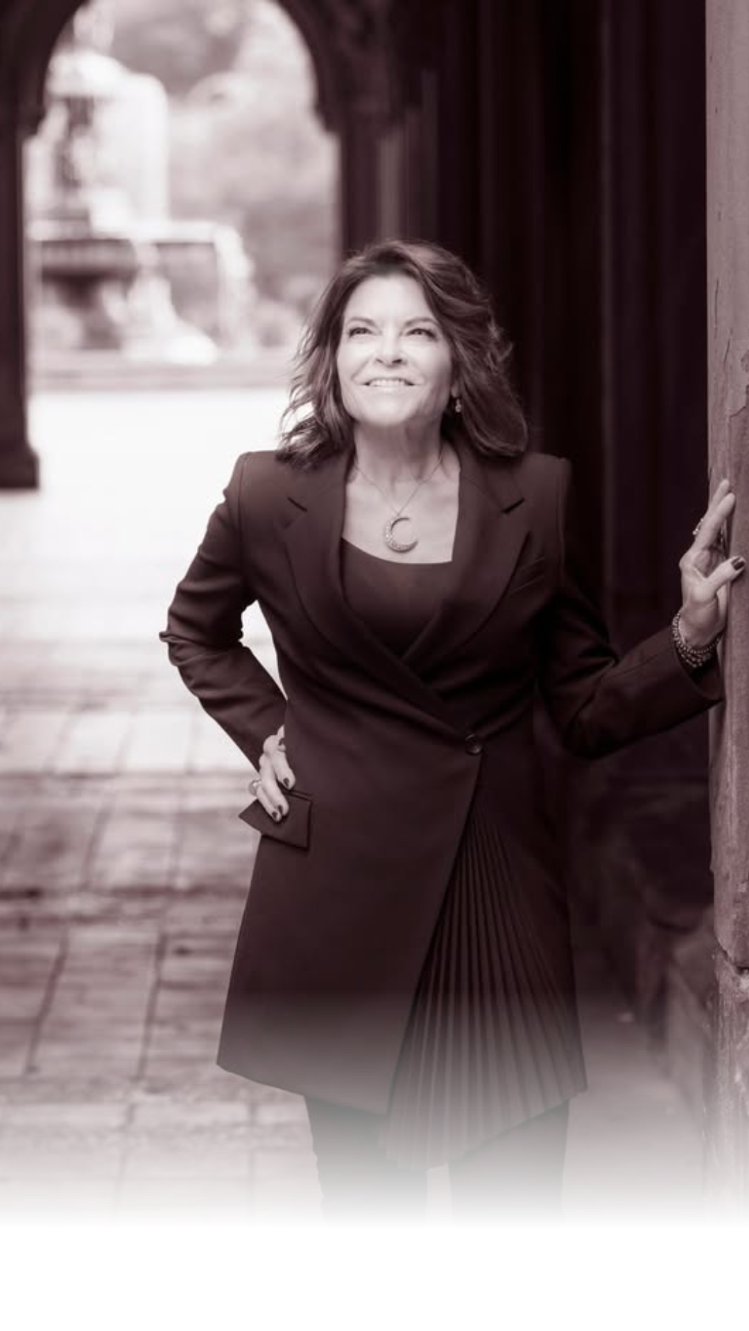 Tinworks Art will host its annual Fall Fête fundraiser on September 11 featuring a musical performance by Rosanne Cash and John Leventhal.