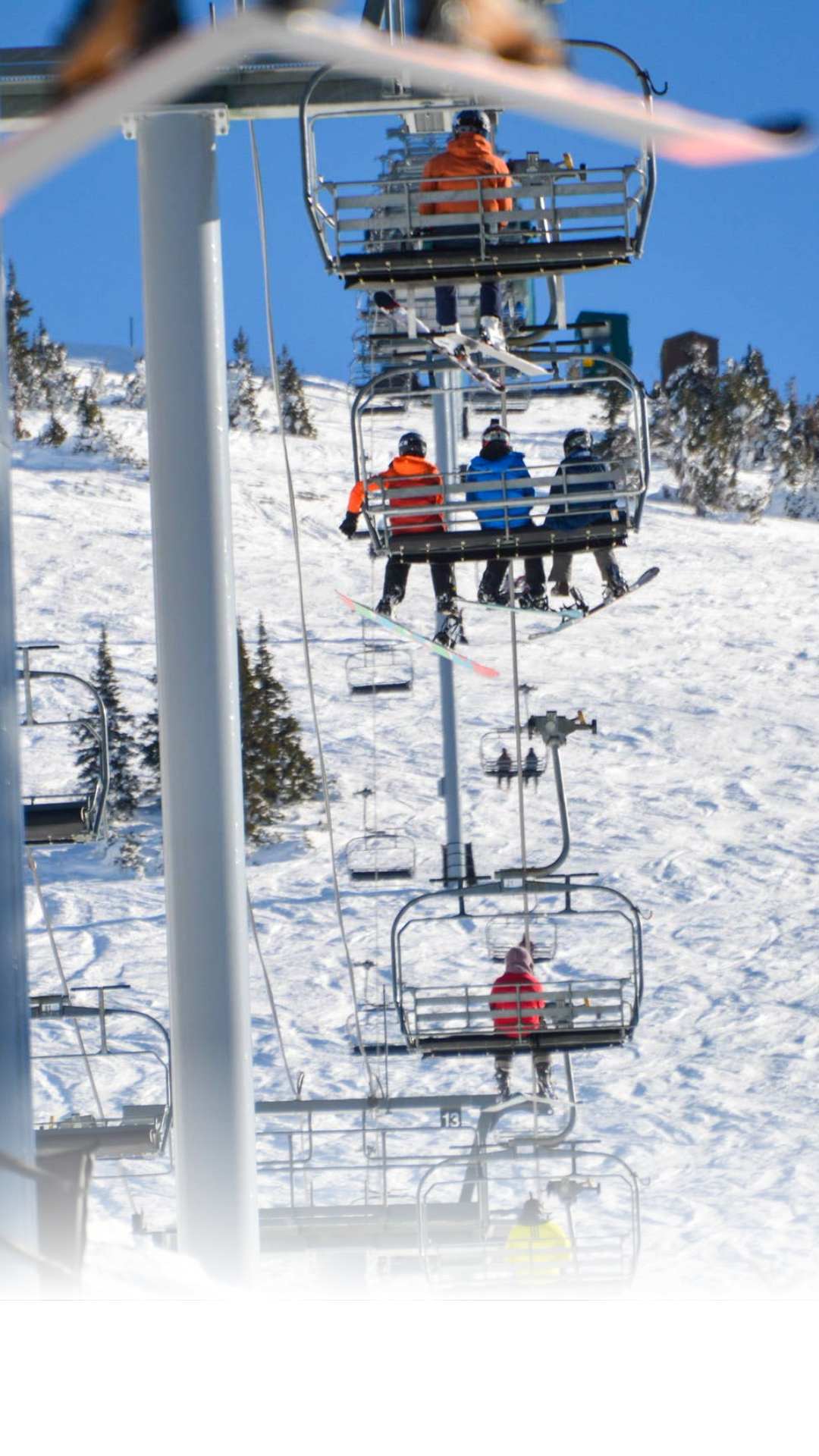 JHMR, Grand Targhee, and Snow King are now offering free lift tickets to air travelers on the day they arrive.Travelers can exchange a flight boarding pass for a complimentary single-day lift ticket. The offer applies to one day of skiing.