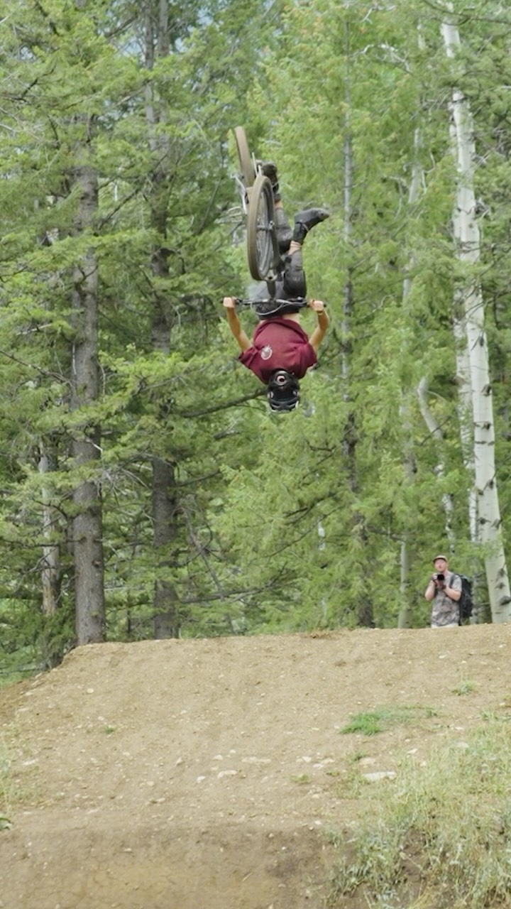 JHMR bike park is hosting a MTB takeover by In The Hills Gang this weekend. The schedule includes a Friday session, a Saturday jump competition at the bike park, and group laps on Sunday.