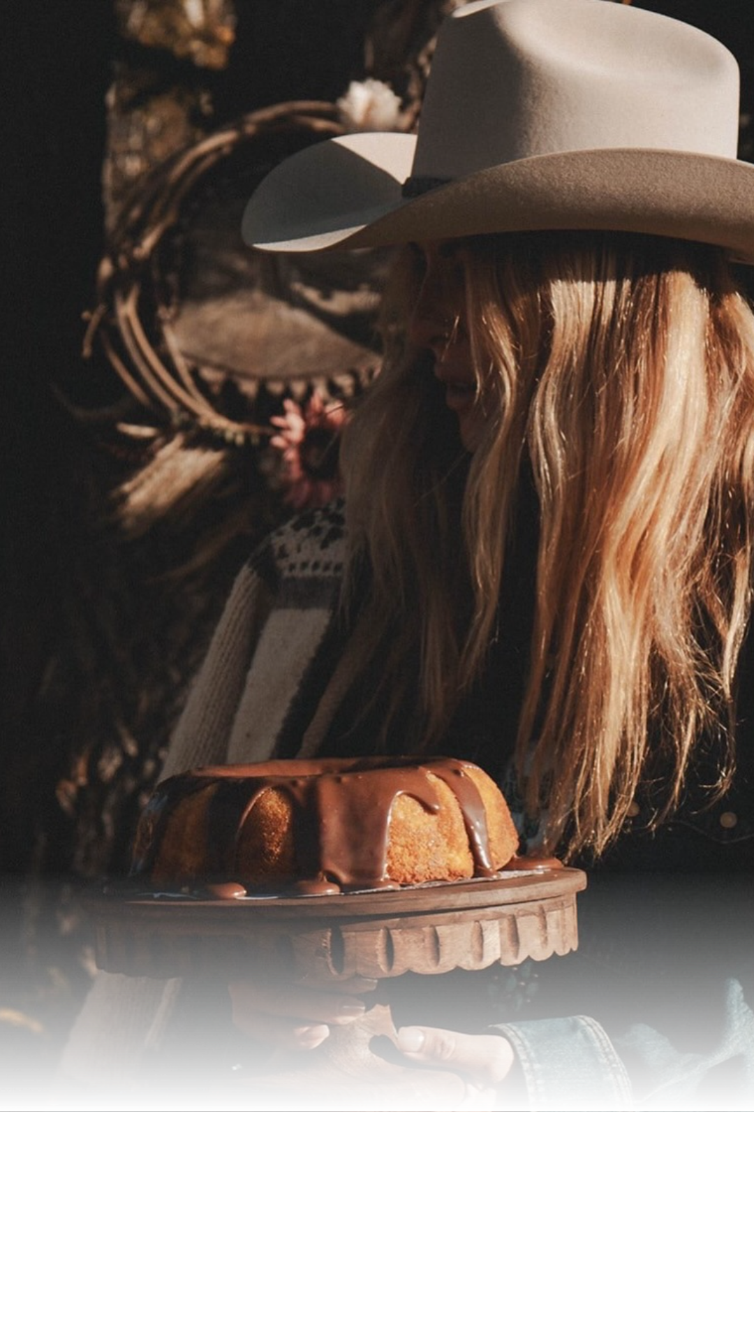 Cowgirl Desserts suggests adding handmade cakes to autumn gatherings. Pair a sweet treat with cold days and time spent with friends.