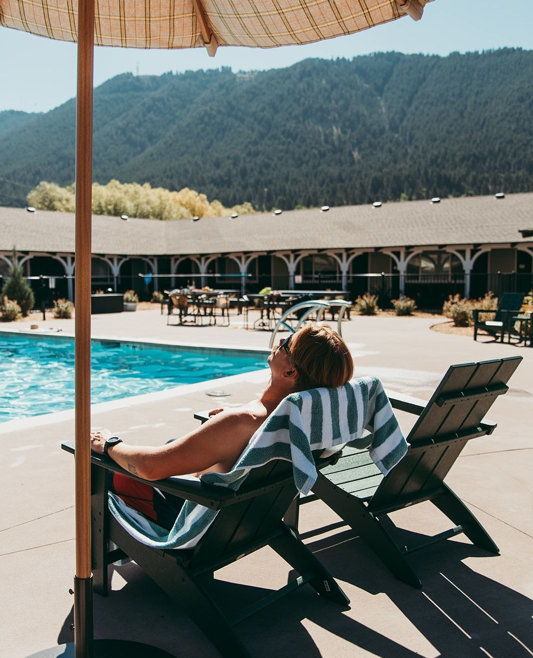 Pool days are here ☀️🏊⁠ ⁠ Our pool is open daily from 8 AM–10 PM. Grab a drink and Billy's Burger from the Saloon and take it poolside for the ultimate summer combo.