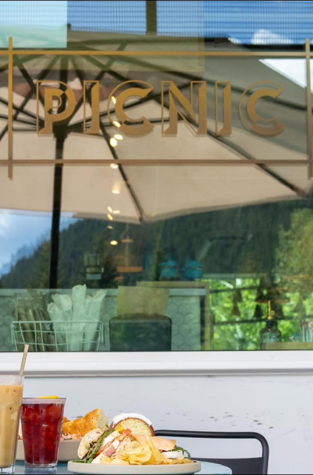 Outdoor table season is upon us & we are gearing up for summer! ☀️✨ #picnicjh #jacksonhole #summertime #cafe #outdoorseating
