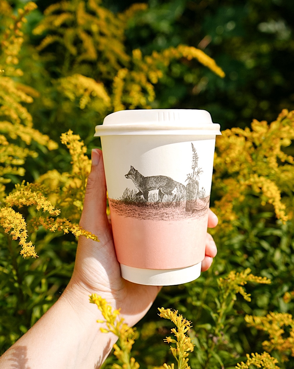 @persephonebakery ☕️. A @beardfoundation semi finalist with dog friendly outdoor garden seating and the cutest coffee cup illustrations.